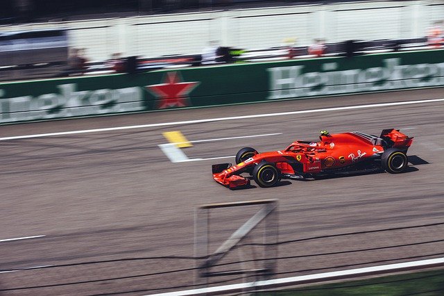 Am I too old to become an F1 driver? ( + Drivers Age)